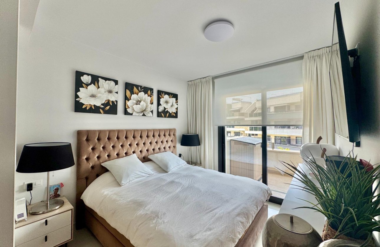 Herverkoop - Appartement -
Orihuela Costa - Punta Prima