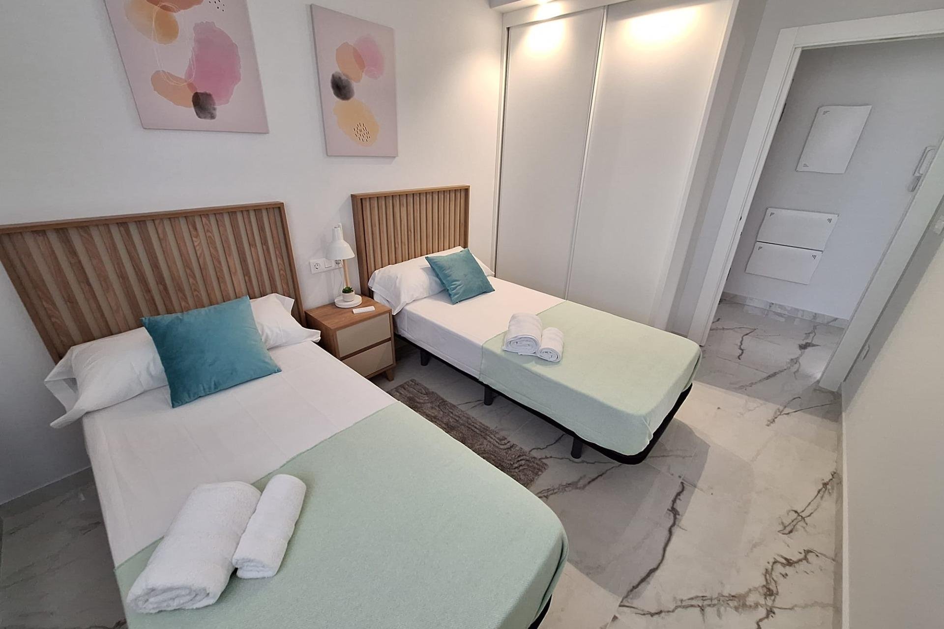 Herverkoop - Appartement -
Orihuela Costa - Punta Prima