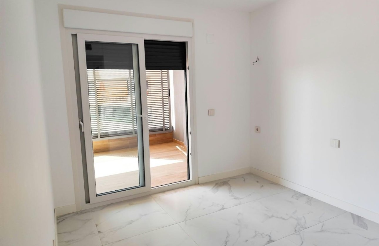Herverkoop - Appartement -
Orihuela Costa - Punta Prima