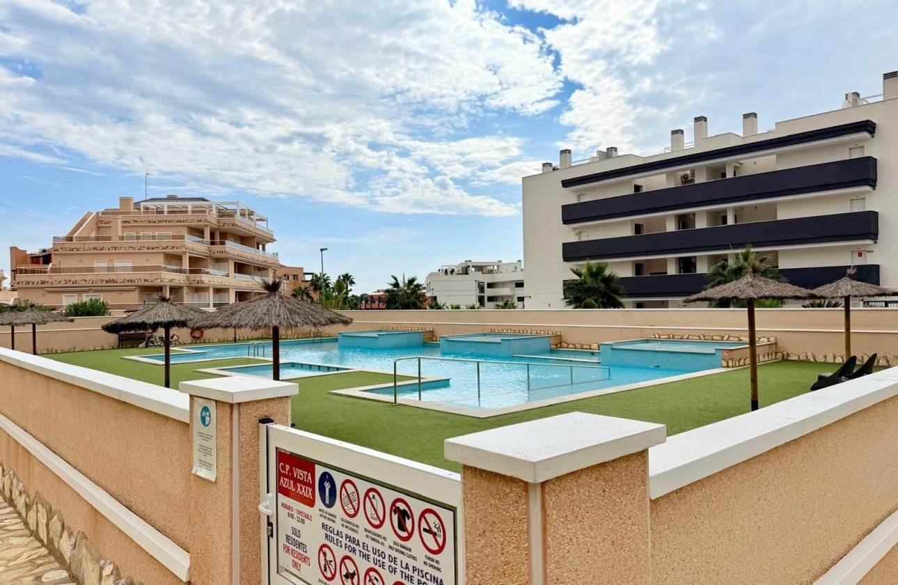 Herverkoop - Appartement -
Orihuela Costa - Villamartín-las Filipinas