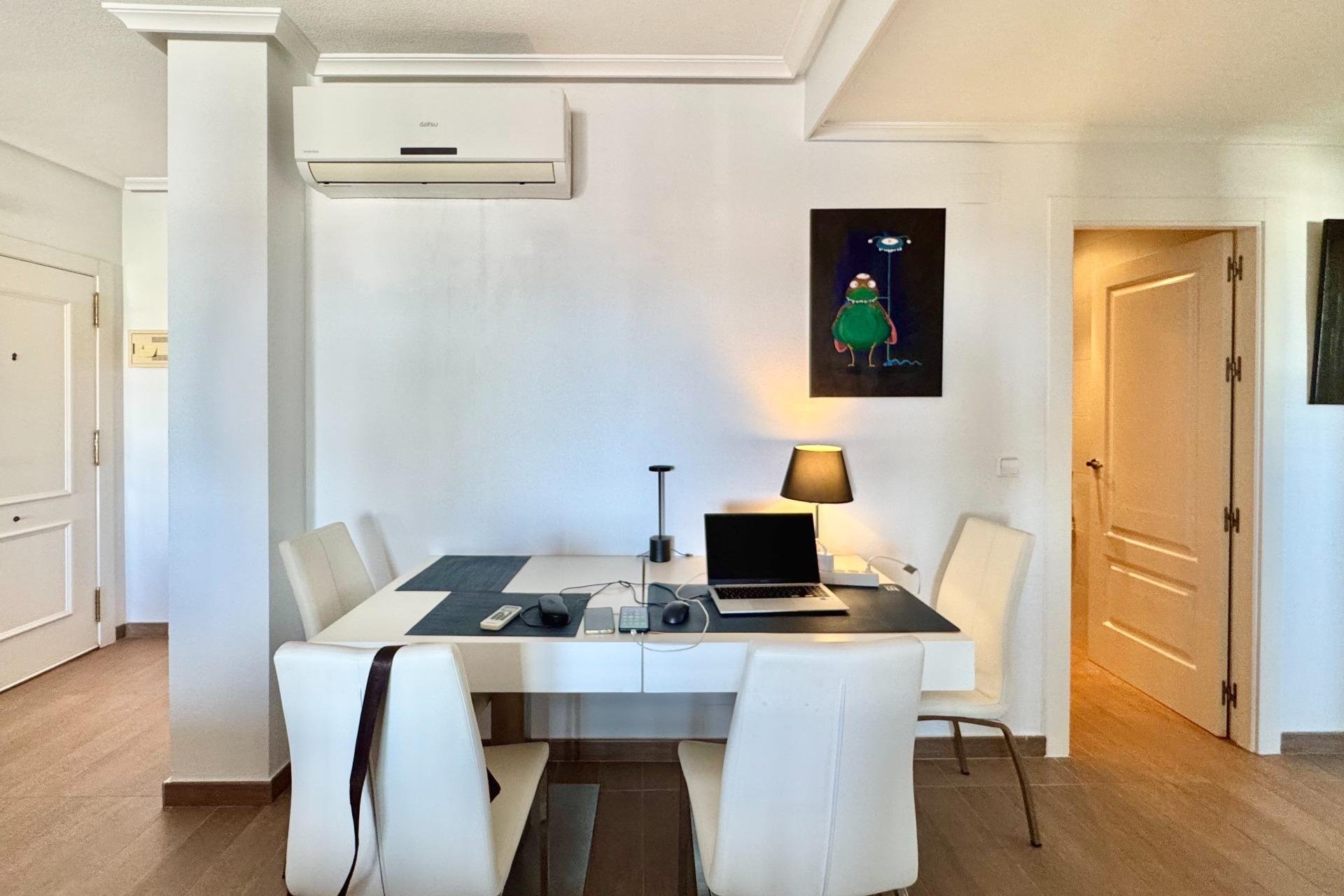 Herverkoop - Appartement -
Orihuela Costa - Villamartín-las Filipinas