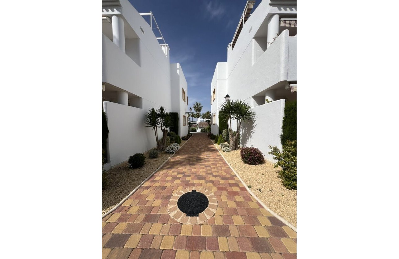 Herverkoop - Appartement -
Orihuela Costa - Villamartín