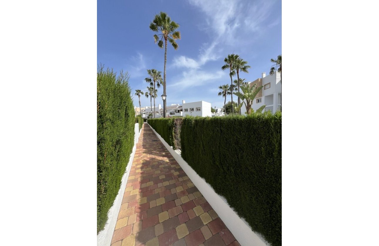 Herverkoop - Appartement -
Orihuela Costa - Villamartín