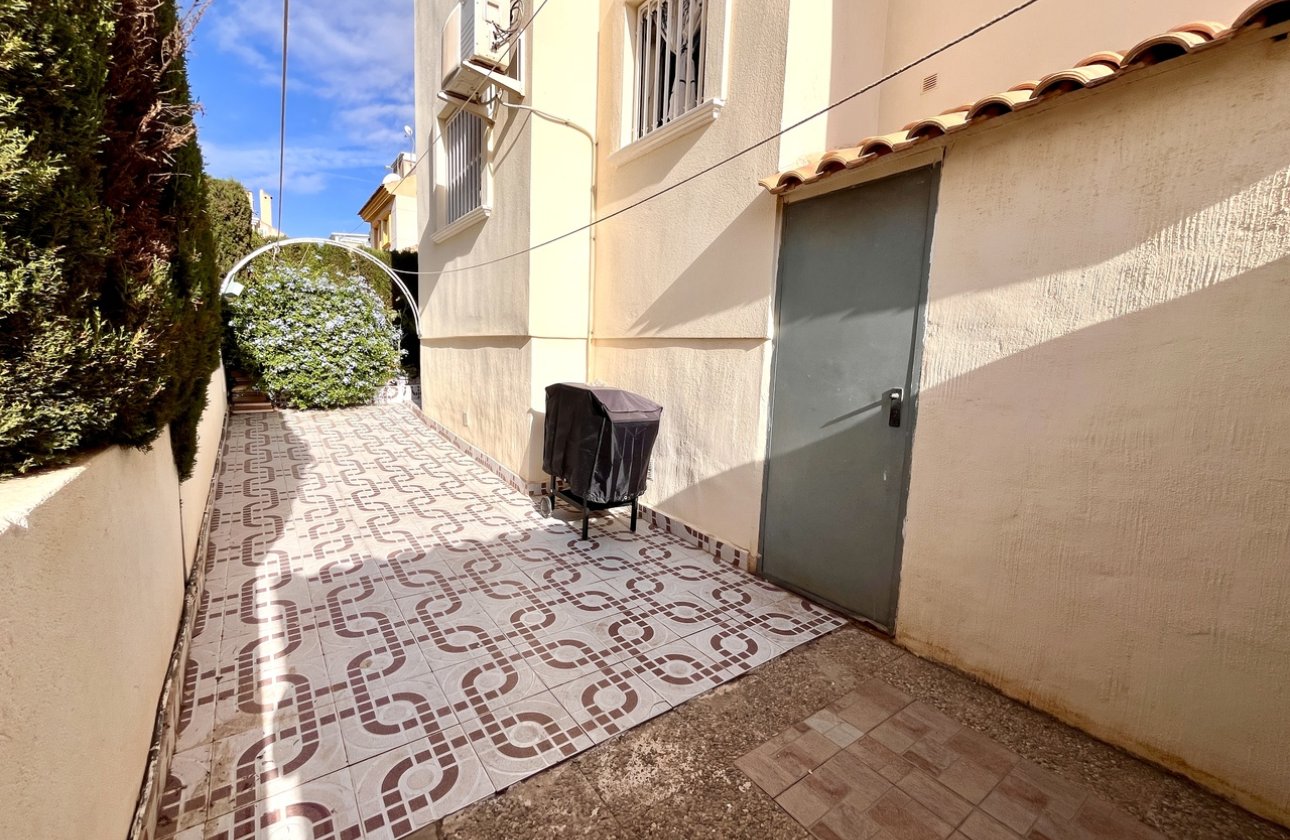Herverkoop - Appartement -
Playa Flamenca - Costa Blanca