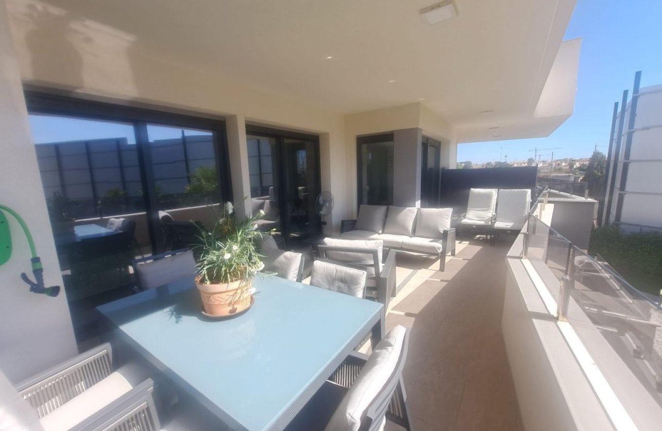 Herverkoop - Appartement -
Playa Flamenca - Costa Blanca