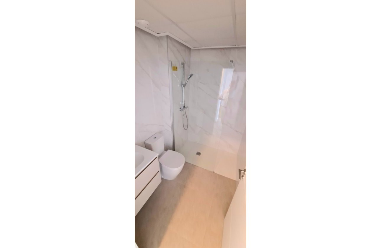 Herverkoop - Appartement -
Playa Flamenca - Costa Blanca