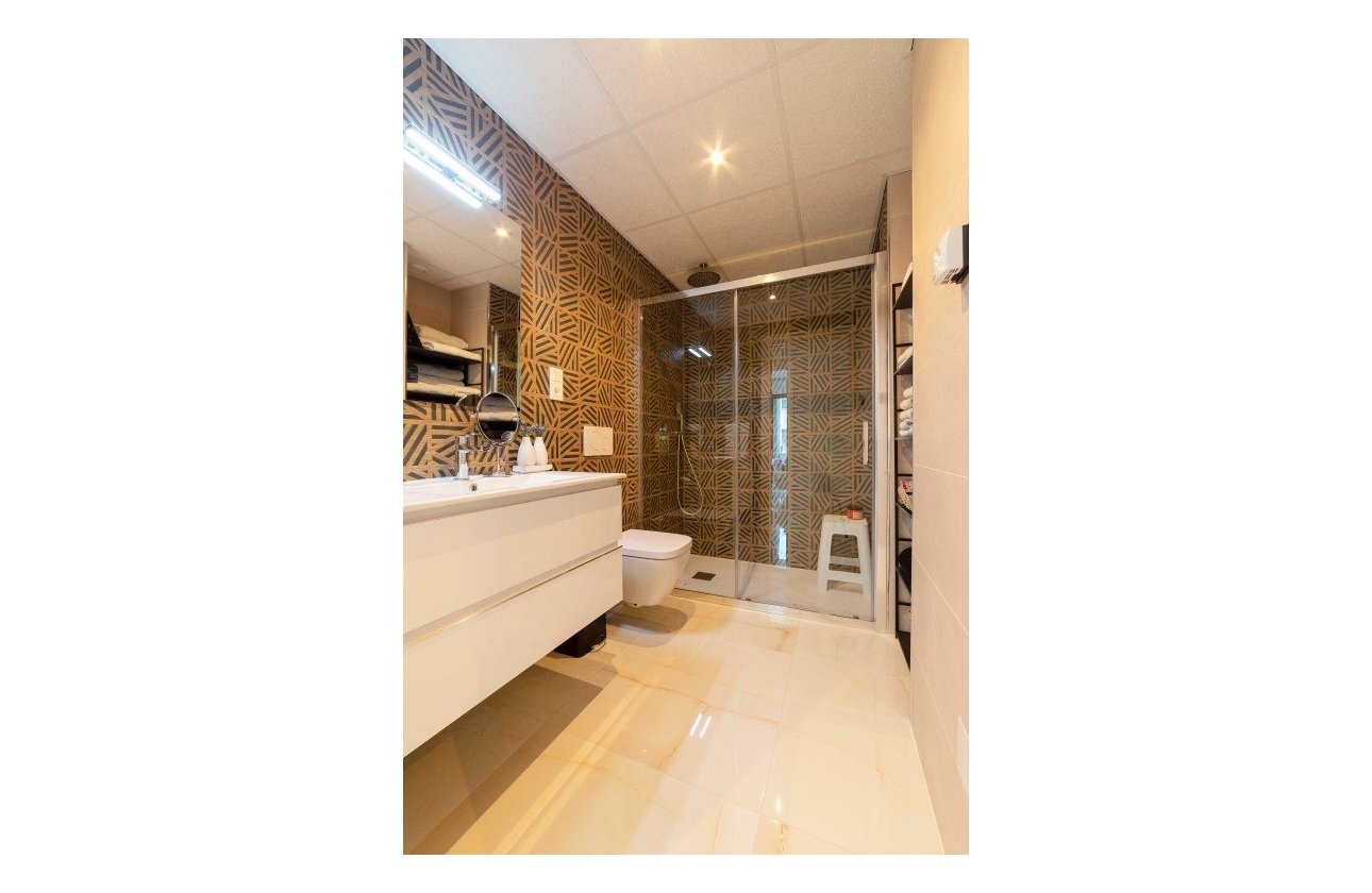 Herverkoop - Appartement -
Playa Flamenca - Costa Blanca