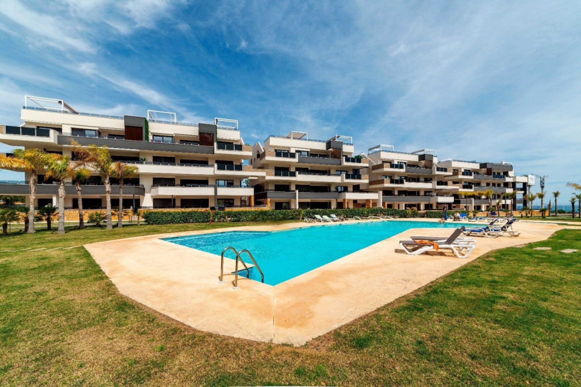 Herverkoop - Appartement -
Playa Flamenca - Costa Blanca