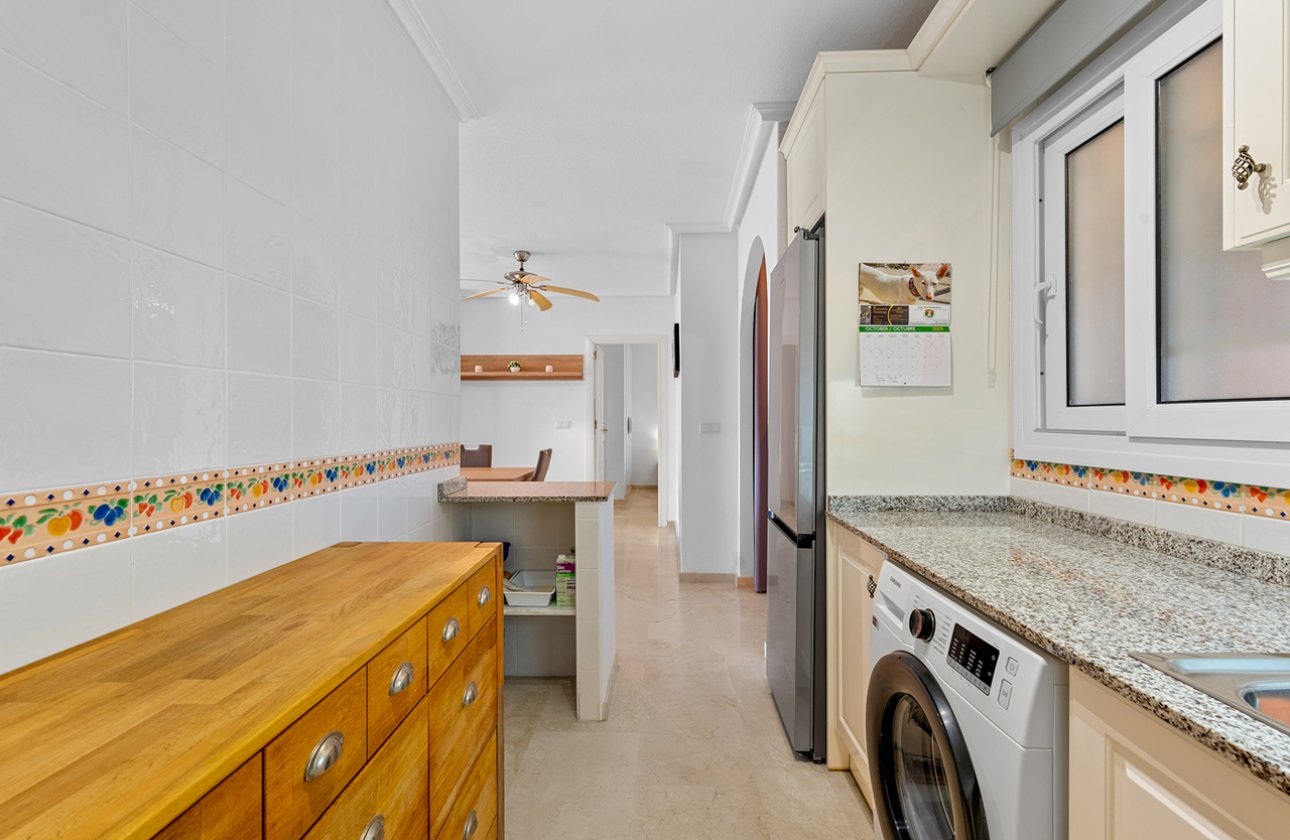 Herverkoop - Appartement -
Playa Flamenca - Costa Blanca