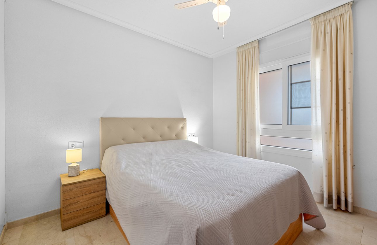 Herverkoop - Appartement -
Playa Flamenca - Costa Blanca