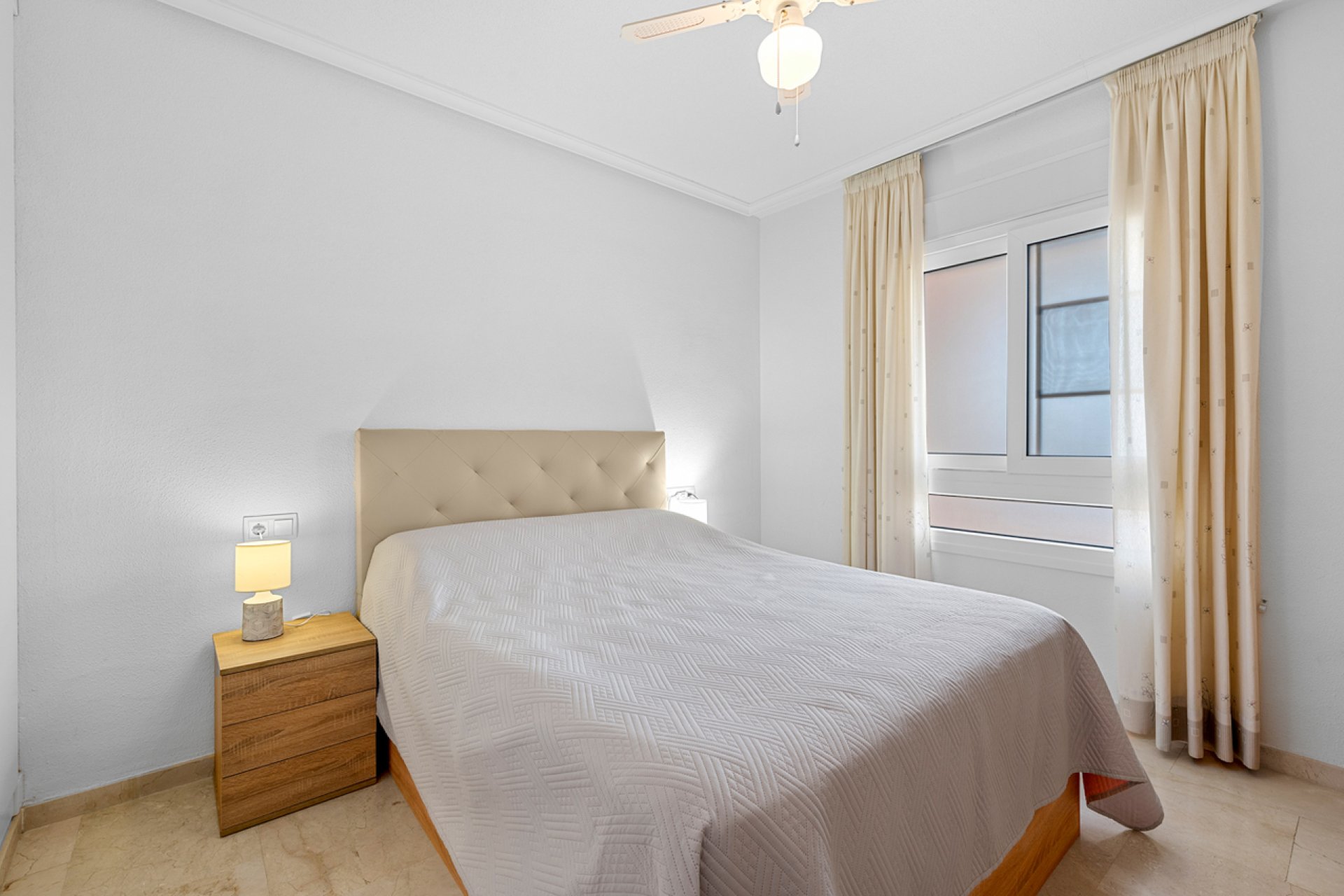 Herverkoop - Appartement -
Playa Flamenca - Costa Blanca