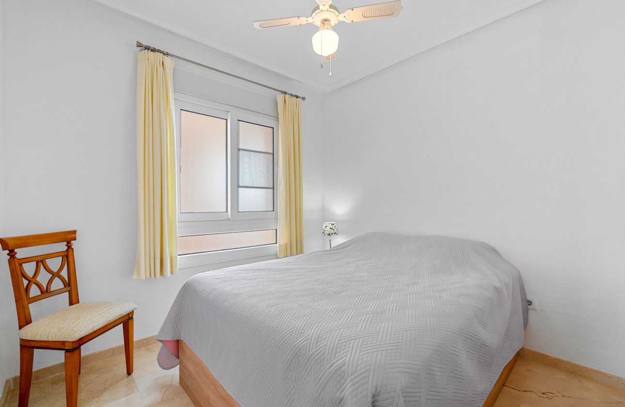 Herverkoop - Appartement -
Playa Flamenca - Costa Blanca