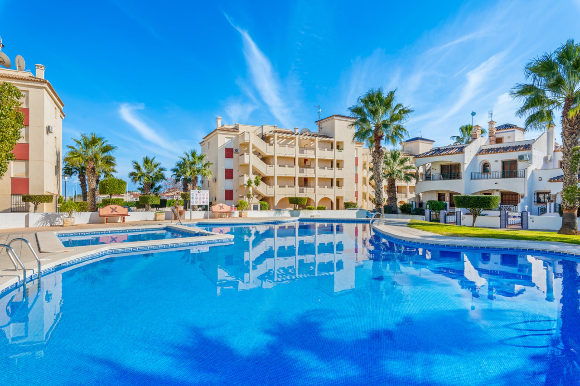 Herverkoop - Appartement -
Playa Flamenca - Costa Blanca