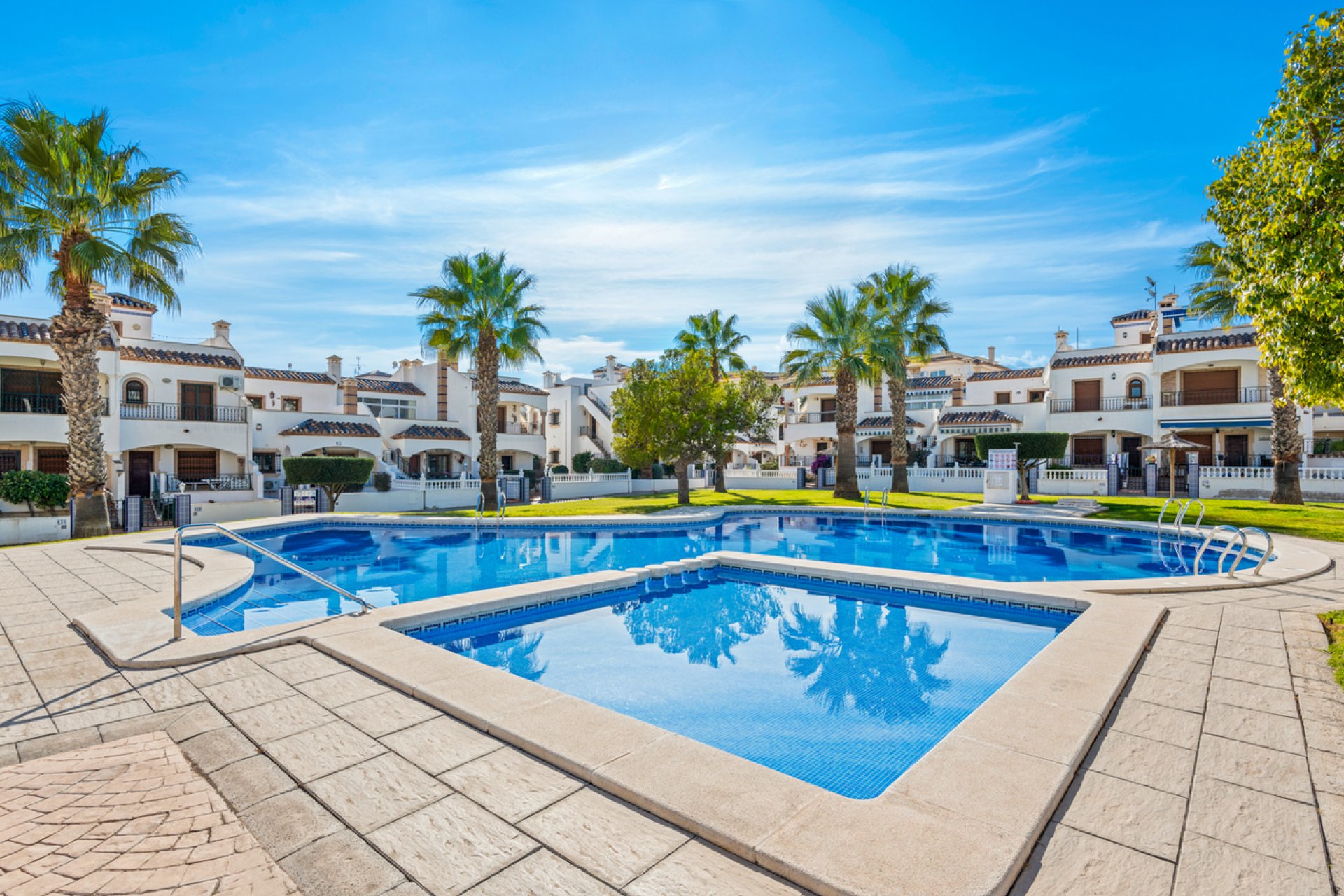 Herverkoop - Appartement -
Playa Flamenca - Costa Blanca