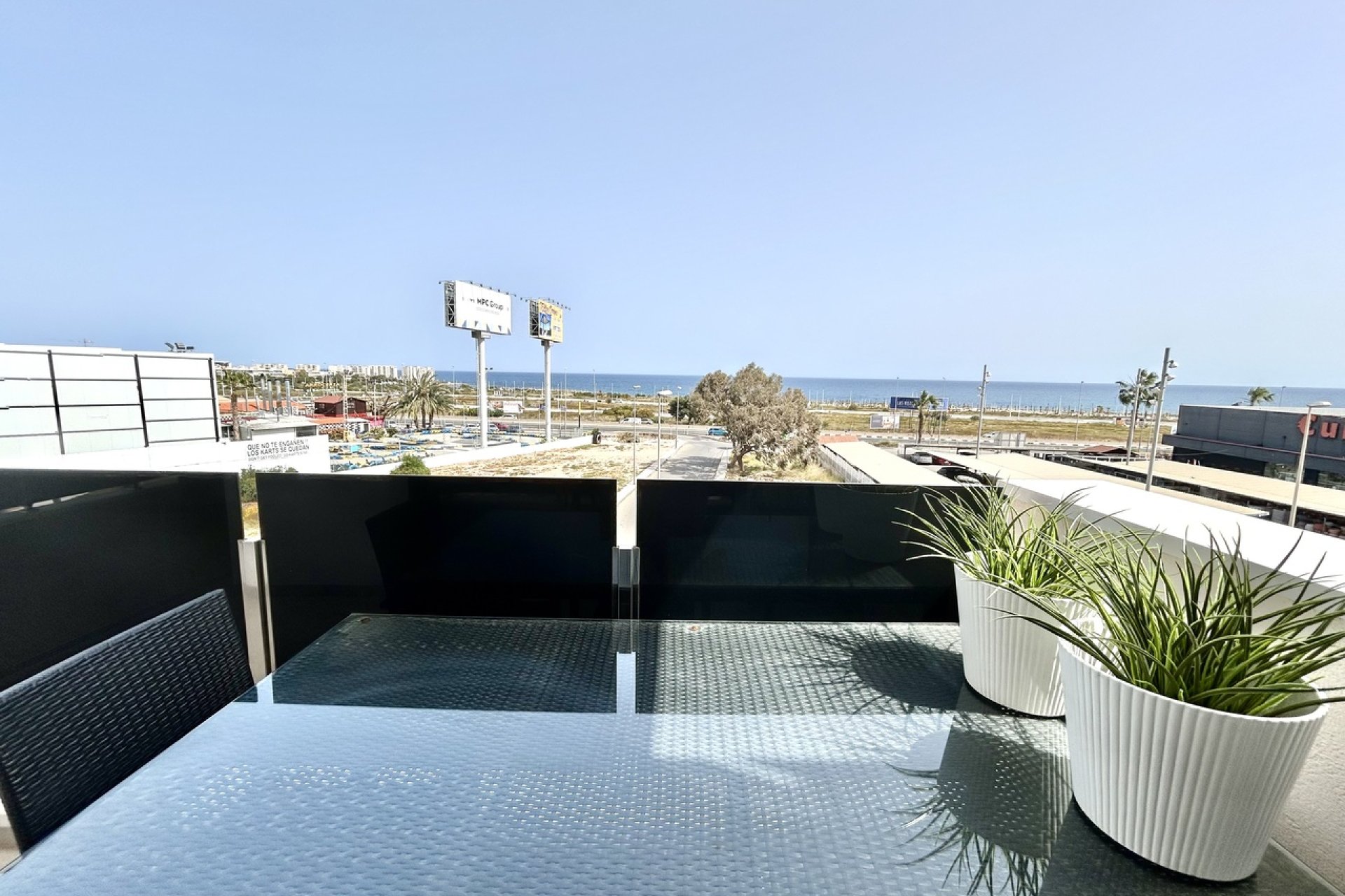 Herverkoop - Appartement -
Playa Flamenca - Costa Blanca