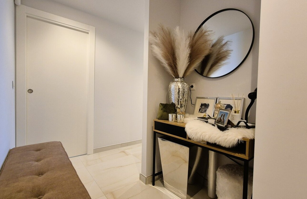 Herverkoop - Appartement -
Playa Flamenca - Costa Blanca