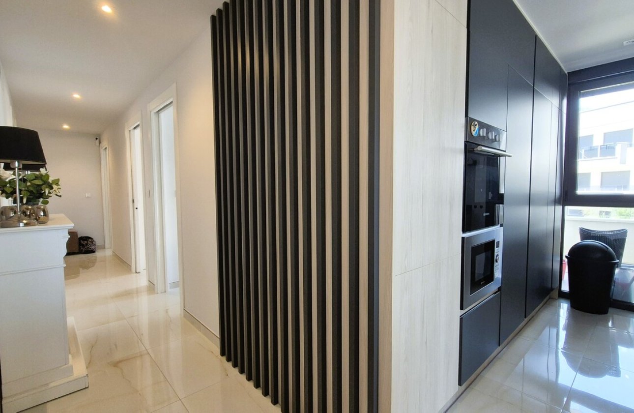 Herverkoop - Appartement -
Playa Flamenca - Costa Blanca