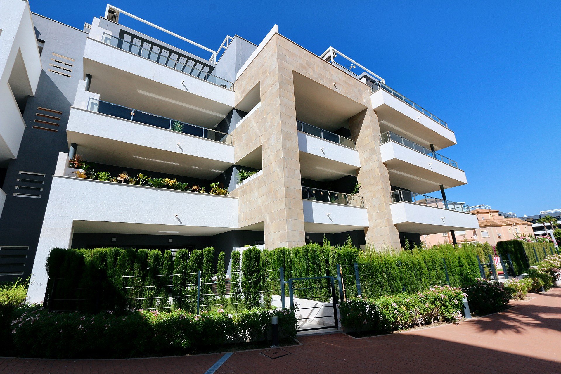Herverkoop - Appartement -
Playa Flamenca - Costa Blanca