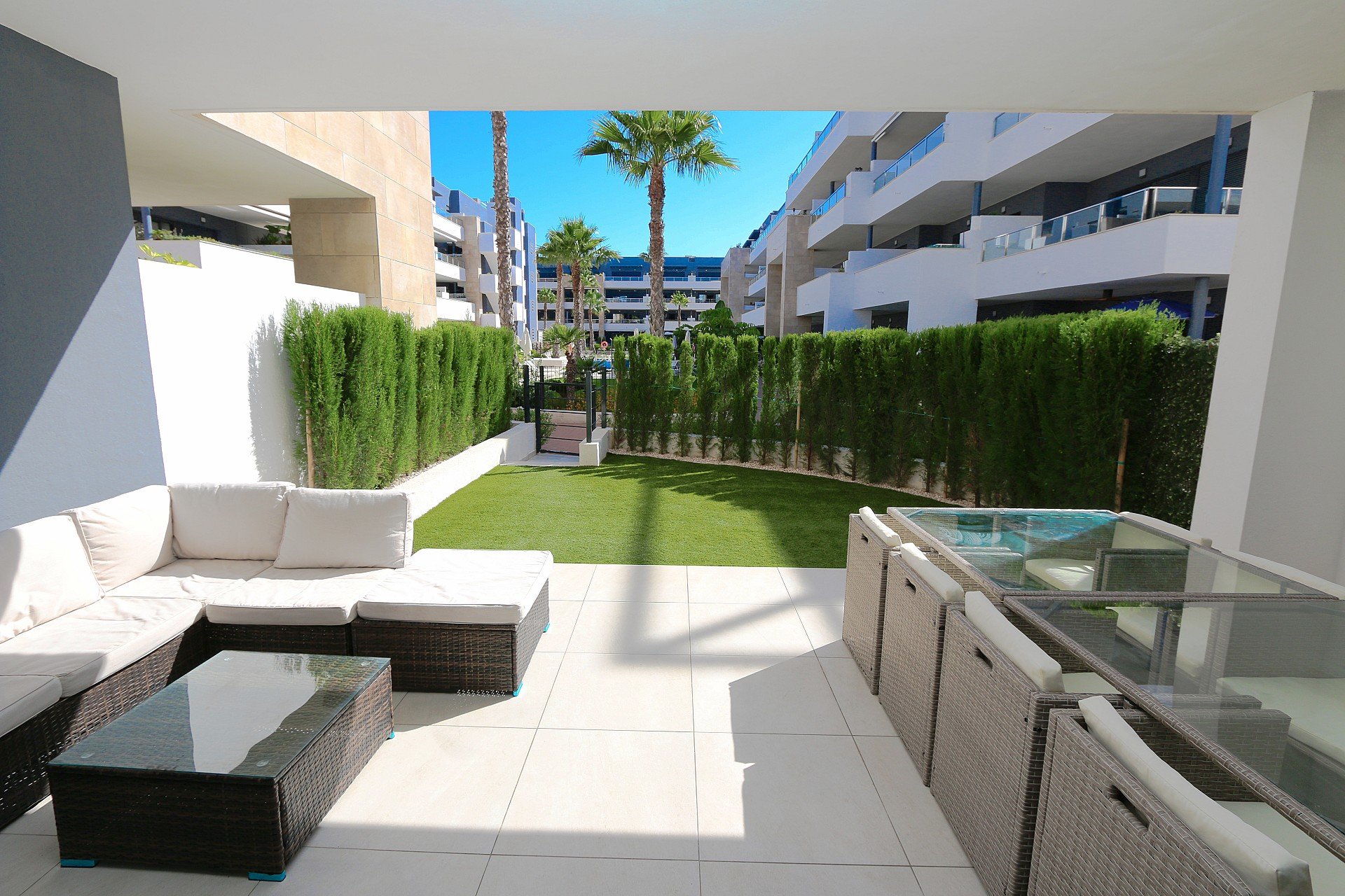 Herverkoop - Appartement -
Playa Flamenca - Costa Blanca