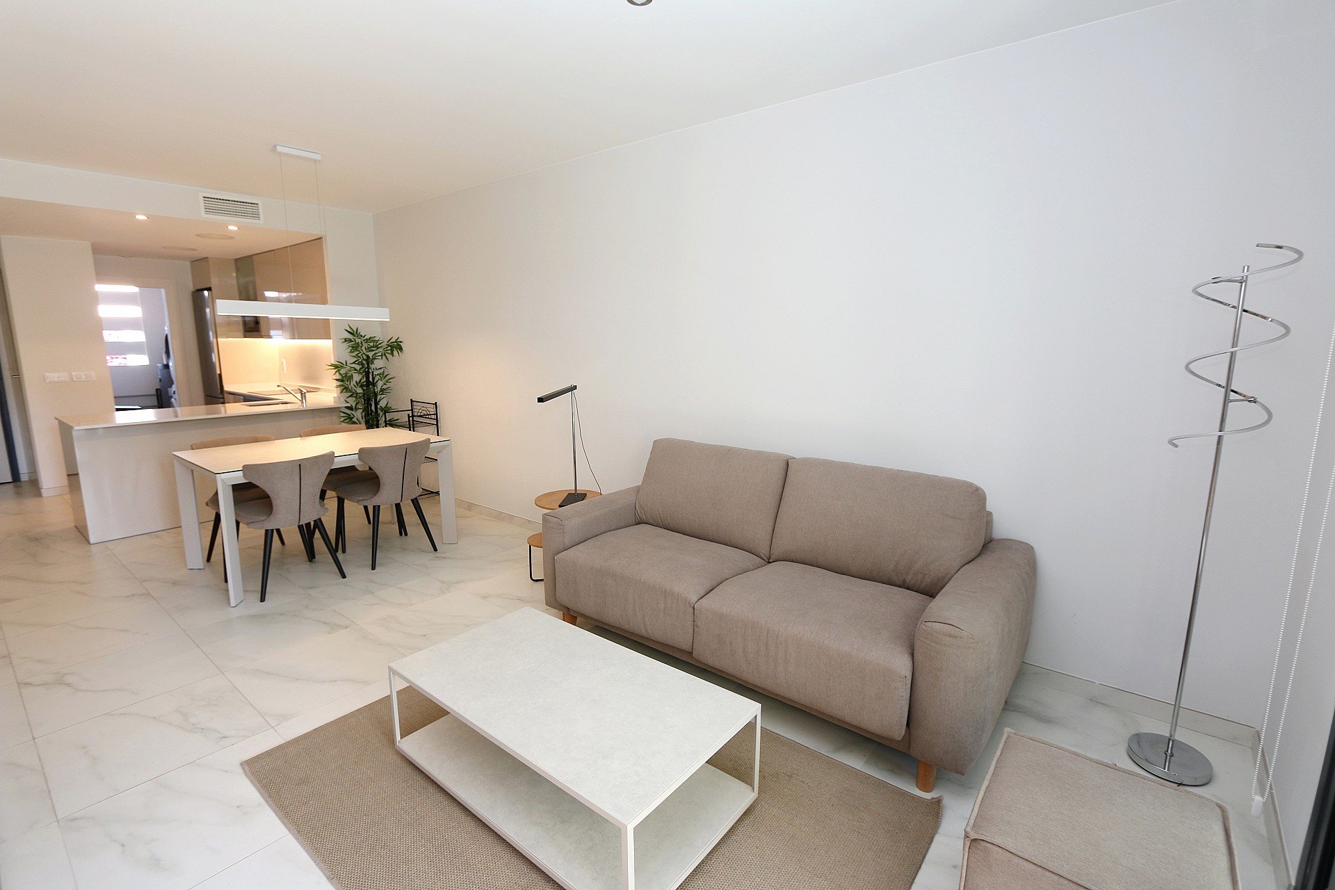 Herverkoop - Appartement -
Playa Flamenca - Costa Blanca