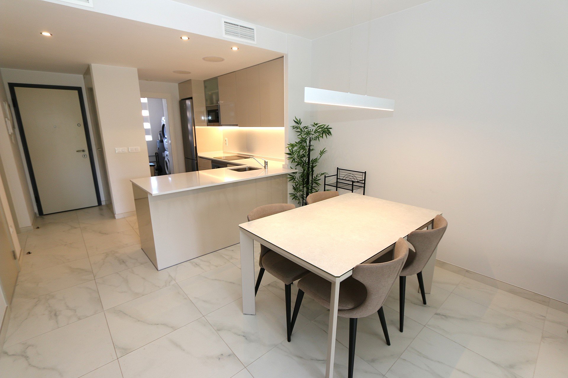 Herverkoop - Appartement -
Playa Flamenca - Costa Blanca