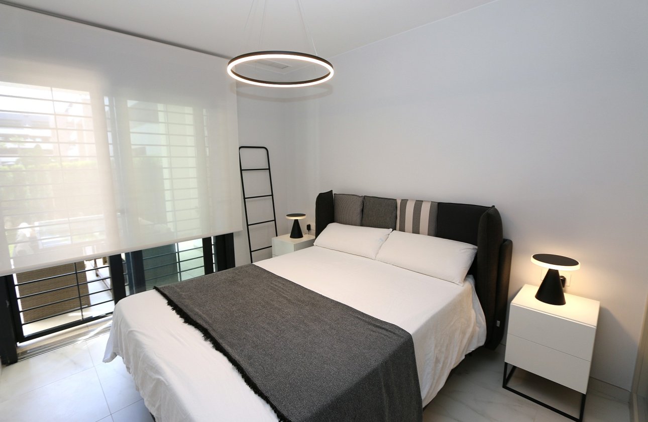 Herverkoop - Appartement -
Playa Flamenca - Costa Blanca