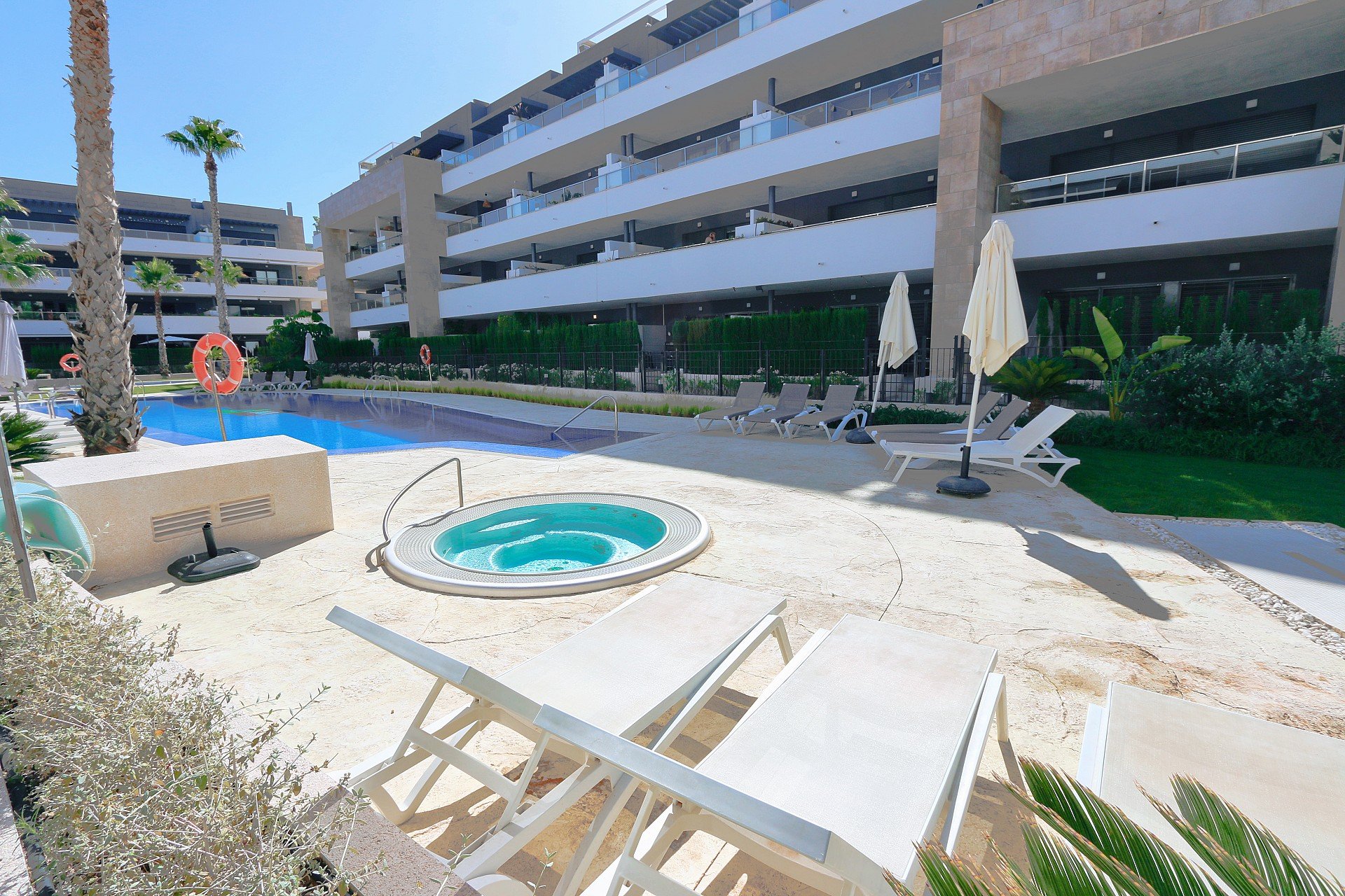 Herverkoop - Appartement -
Playa Flamenca - Costa Blanca