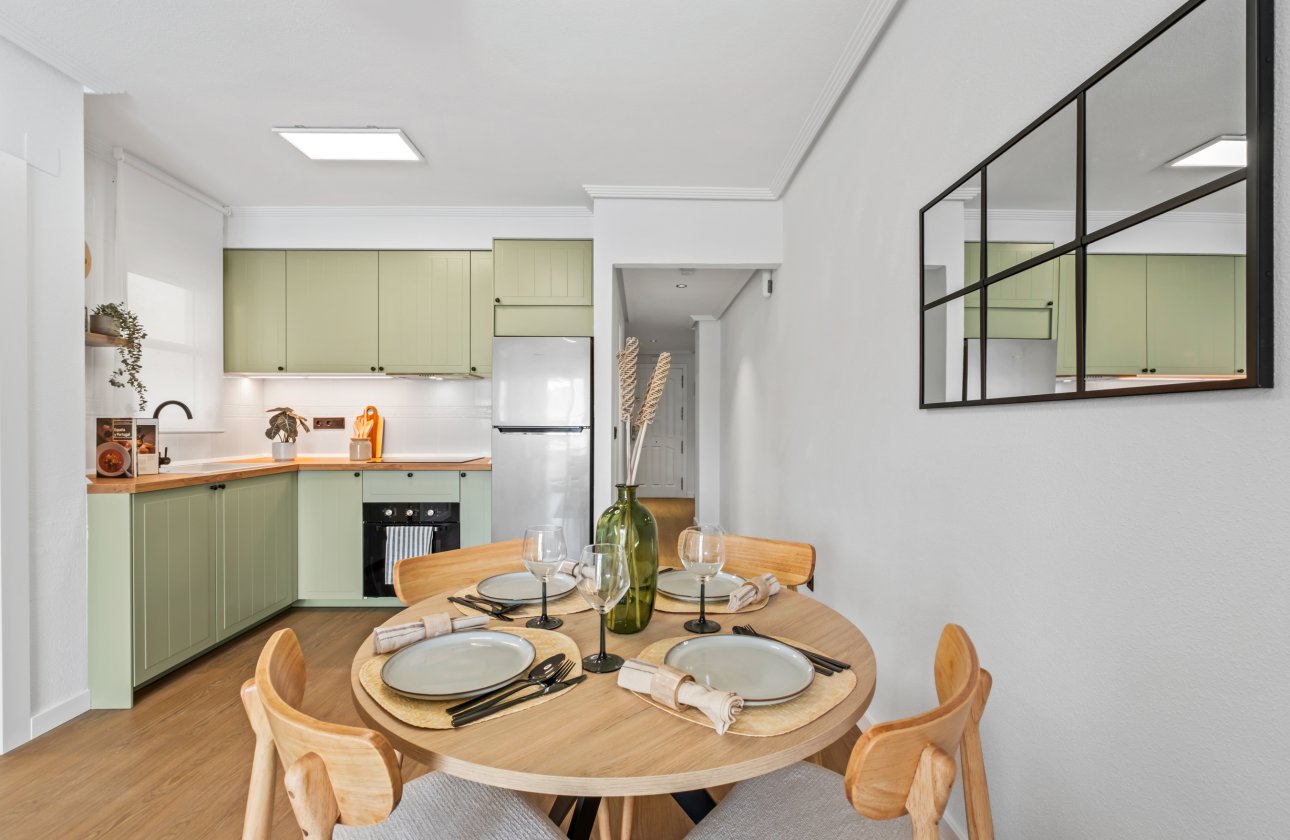 Herverkoop - Appartement -
Playa Flamenca - Costa Blanca