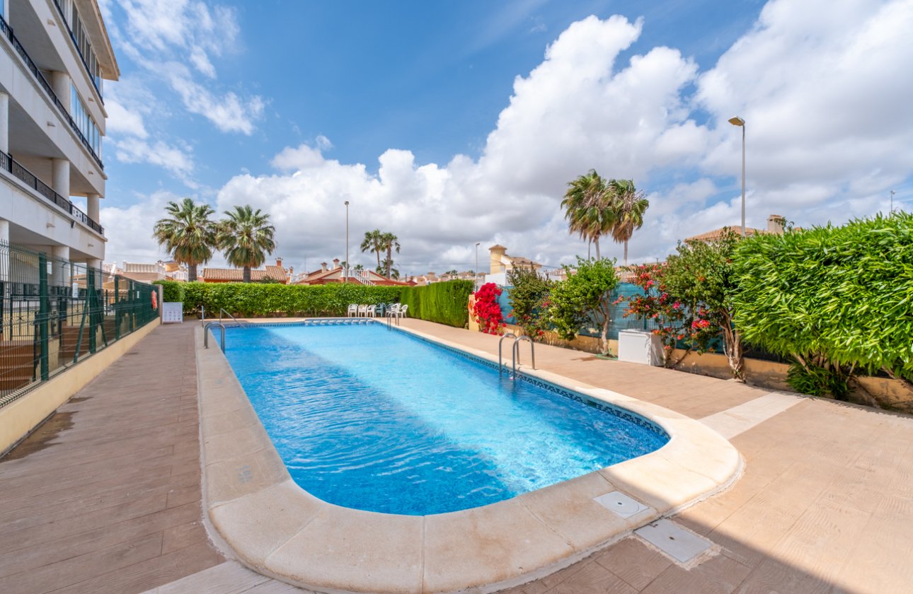 Herverkoop - Appartement -
Playa Flamenca - Costa Blanca