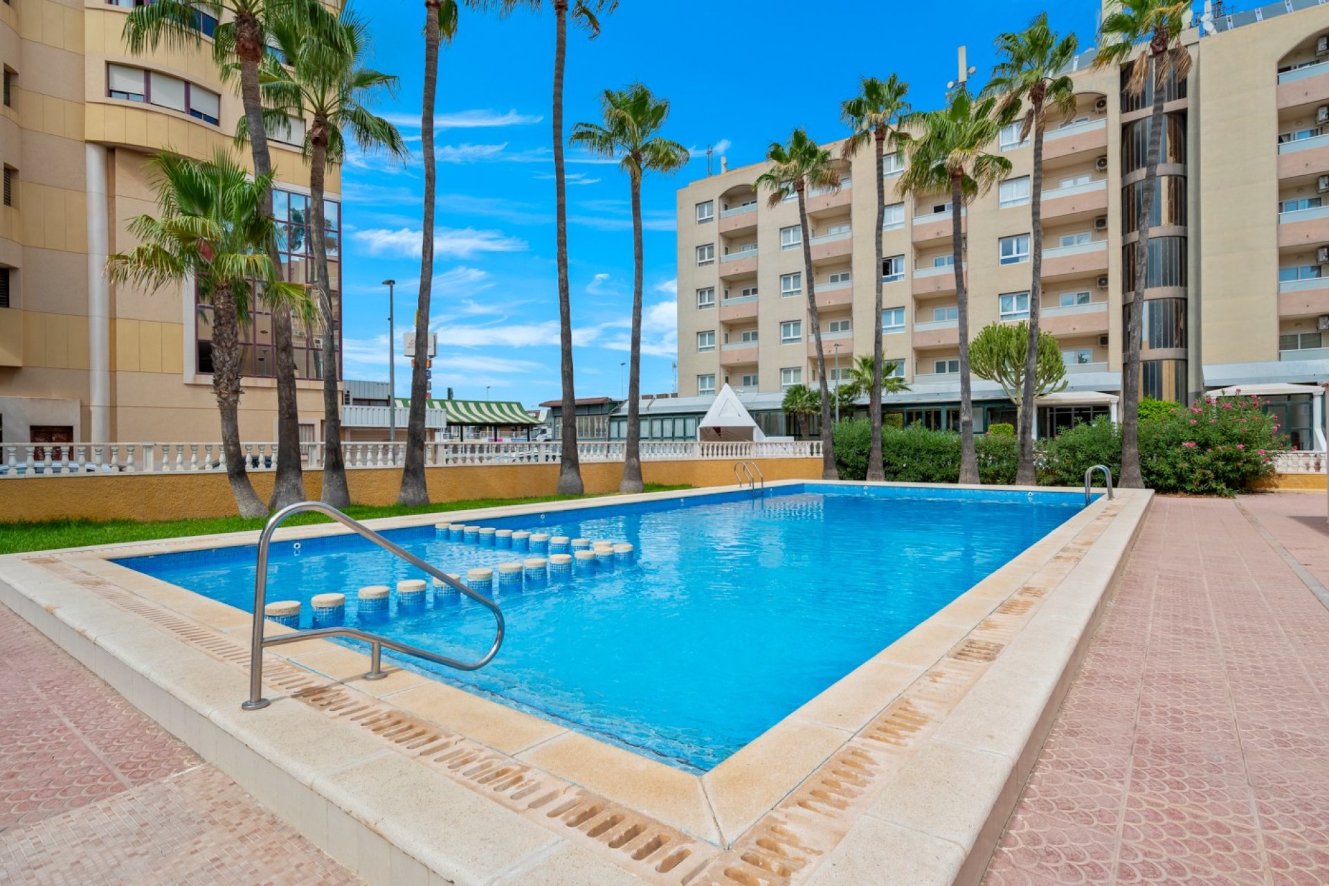 Herverkoop - Appartement -
Punta Prima - Costa Blanca
