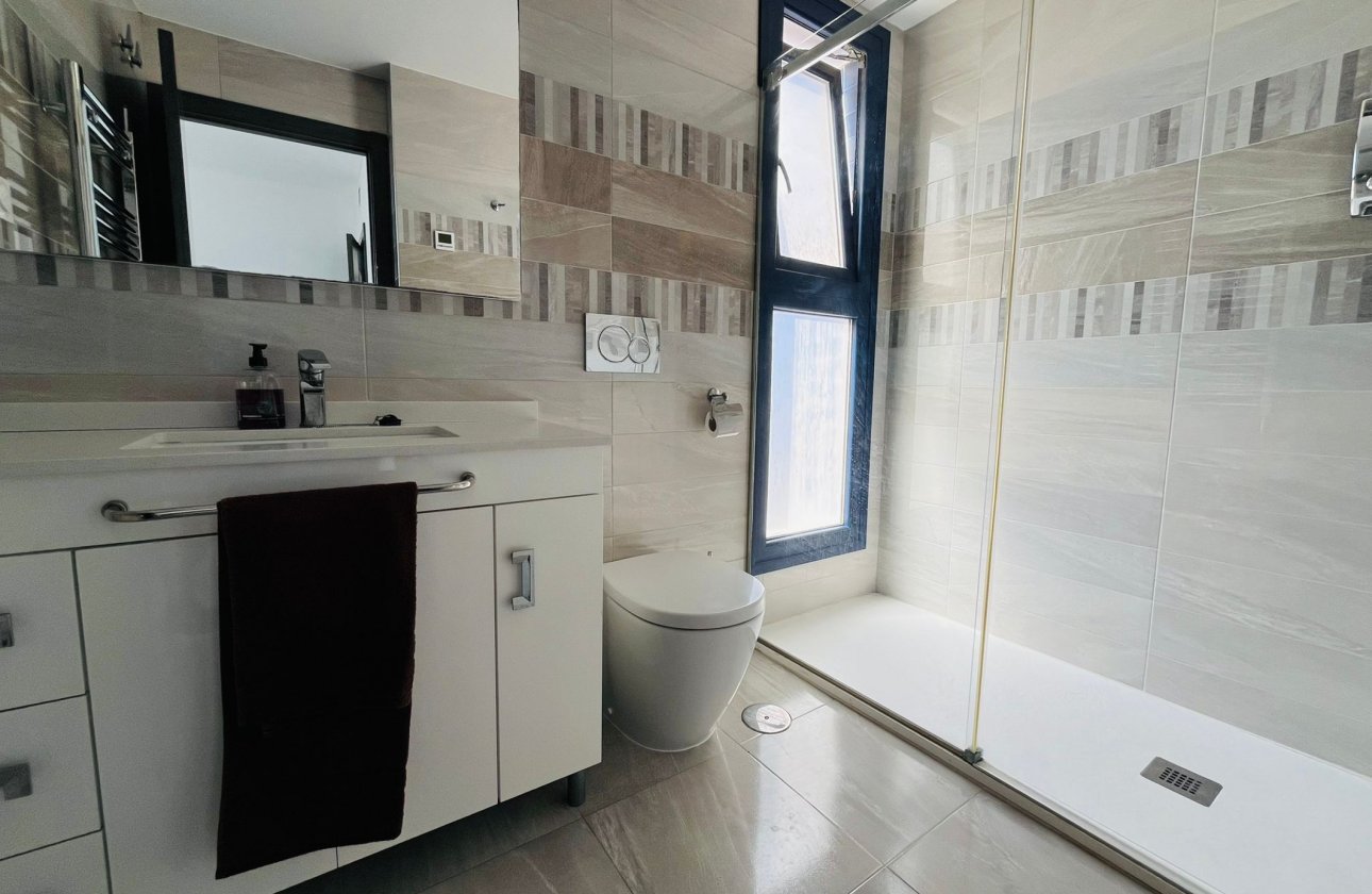 Herverkoop - Appartement -
Punta Prima - Costa Blanca