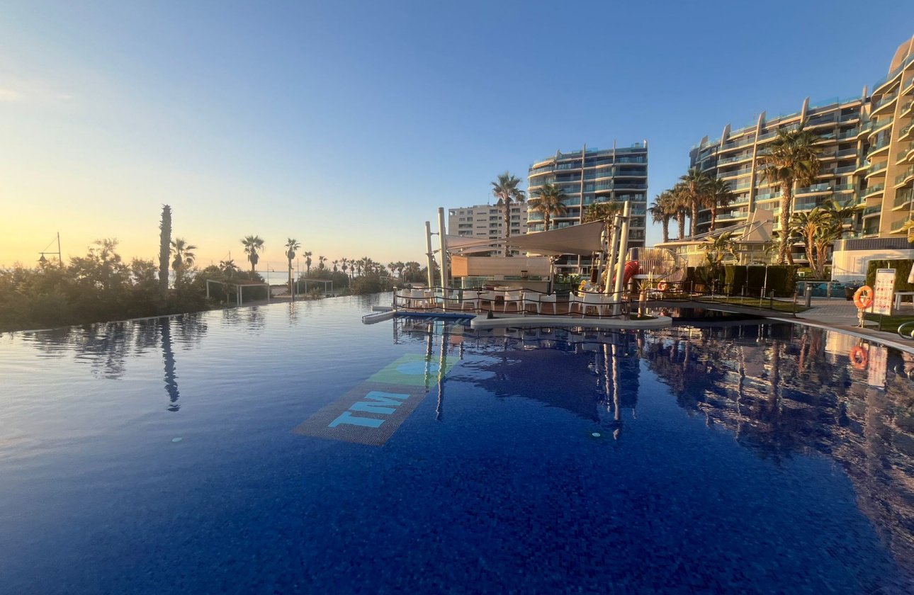 Herverkoop - Appartement -
Punta Prima - Costa Blanca