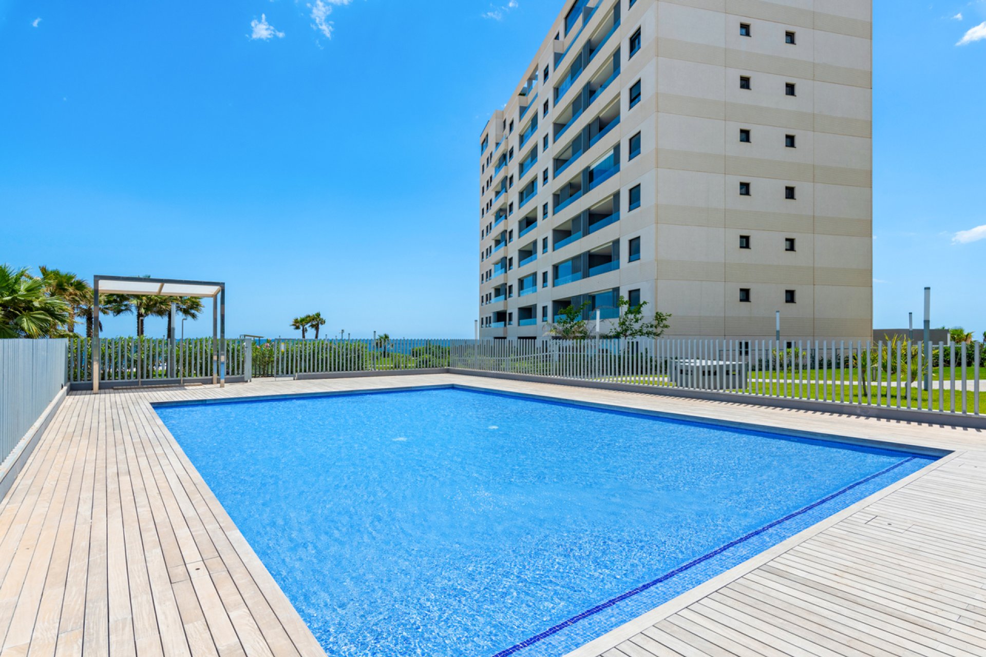 Herverkoop - Appartement -
Punta Prima - Costa Blanca