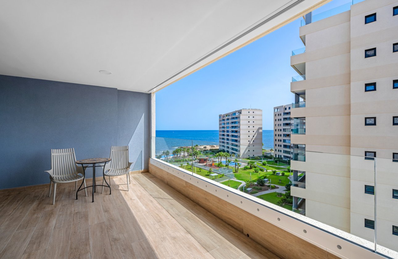 Herverkoop - Appartement -
Punta Prima - Costa Blanca