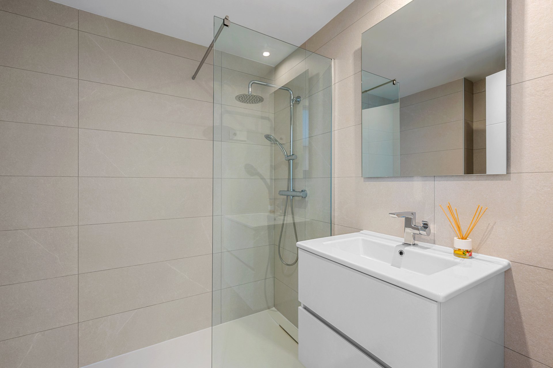 Herverkoop - Appartement -
Punta Prima - Costa Blanca