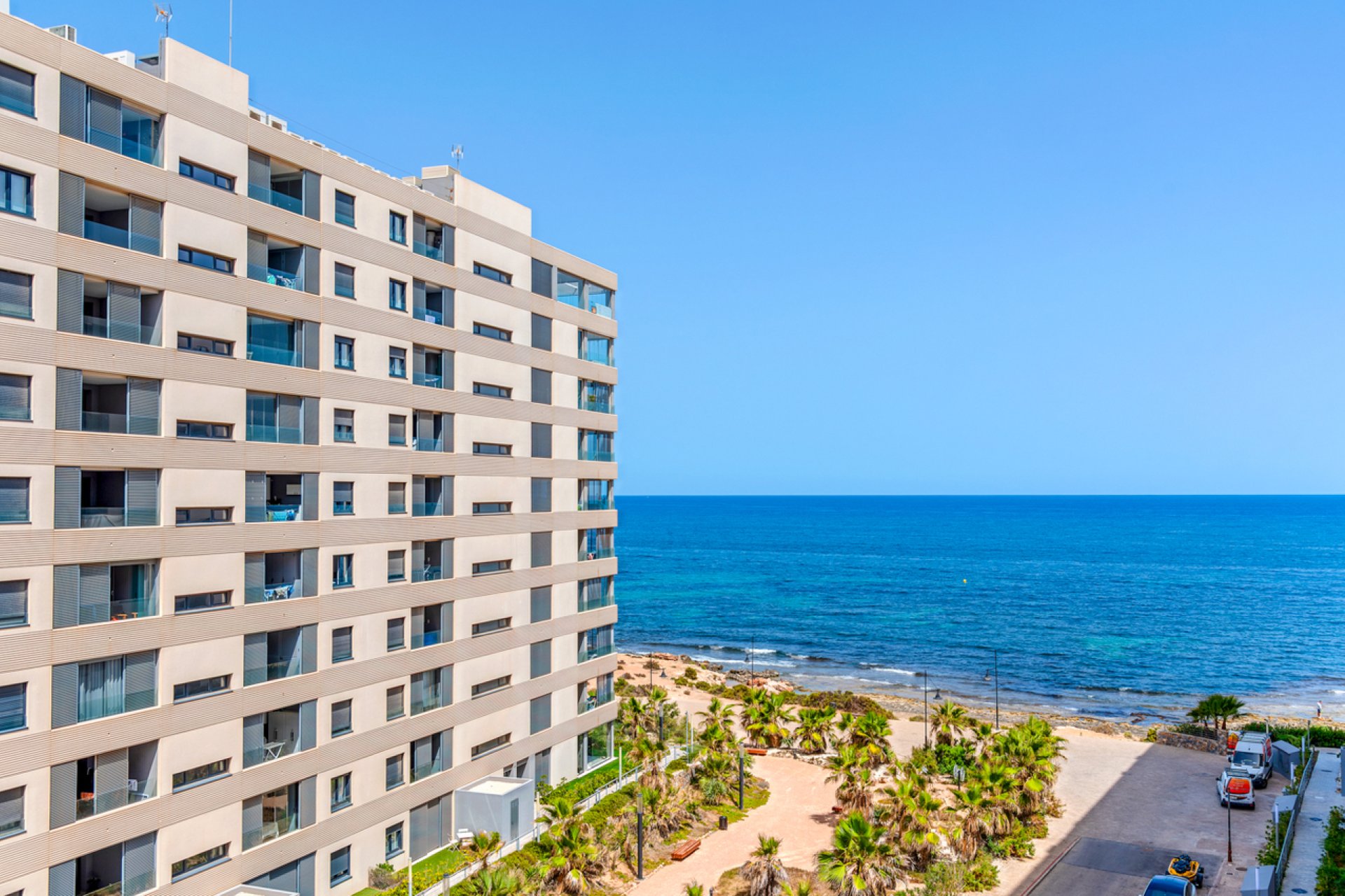 Herverkoop - Appartement -
Punta Prima - Costa Blanca