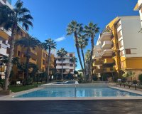 Herverkoop - Appartement -
Punta Prima - Costa Blanca
