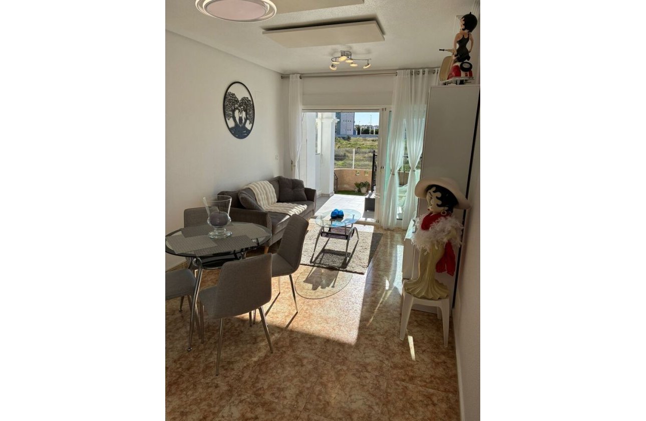 Herverkoop - Appartement -
Punta Prima - Costa Blanca