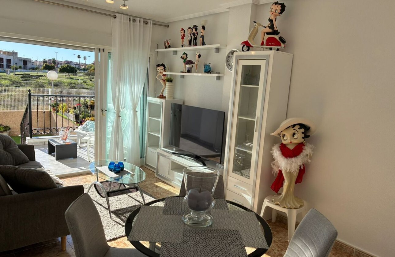 Herverkoop - Appartement -
Punta Prima - Costa Blanca