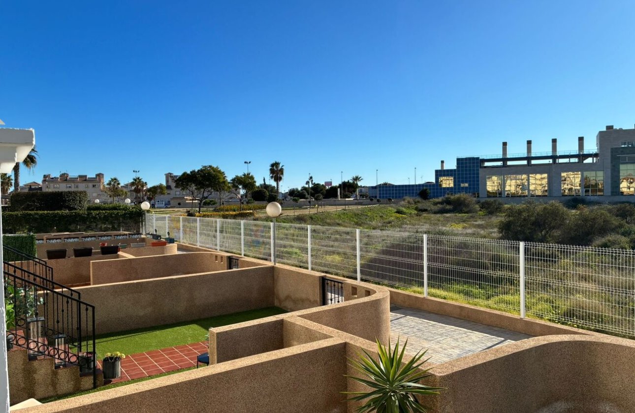 Herverkoop - Appartement -
Punta Prima - Costa Blanca