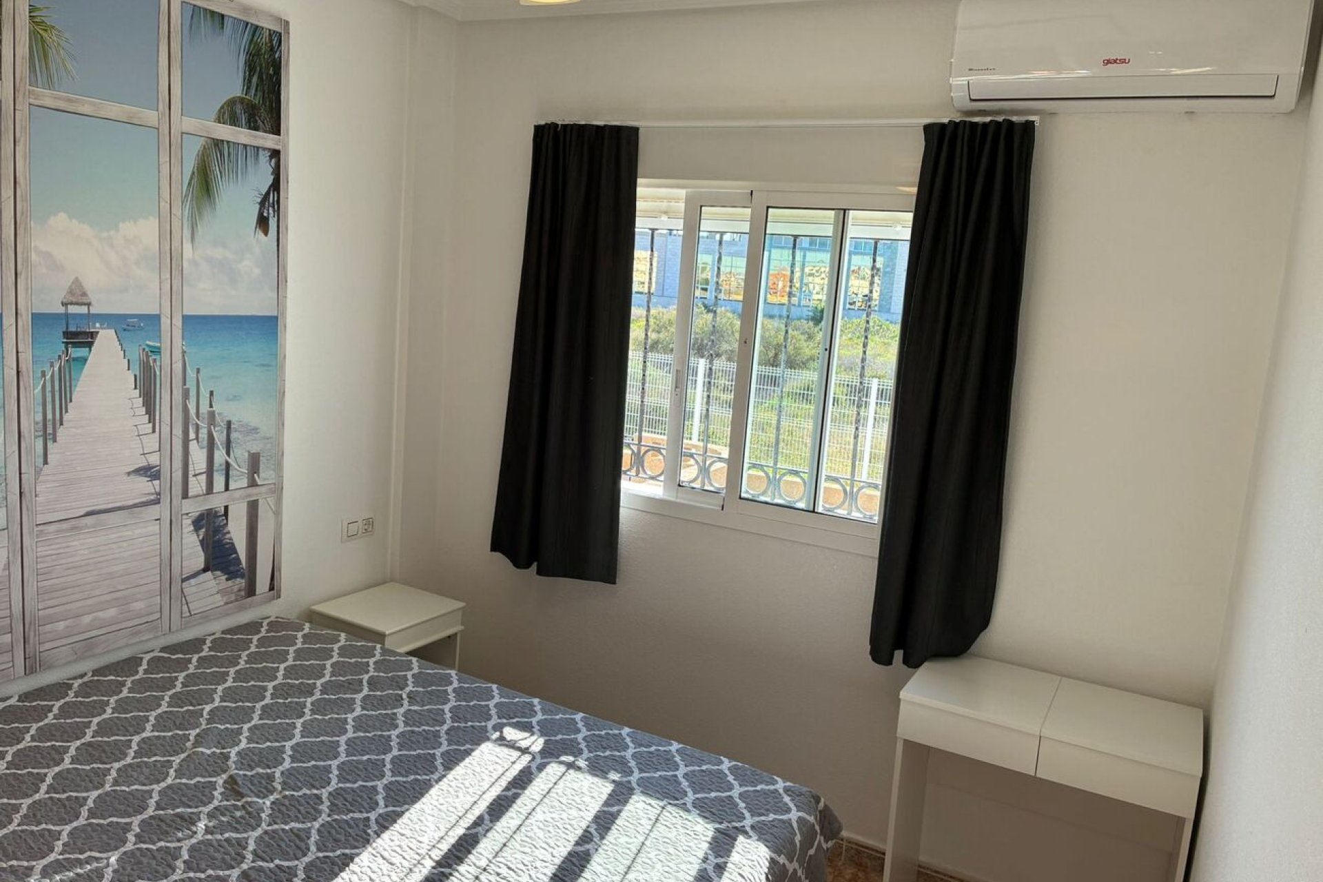 Herverkoop - Appartement -
Punta Prima - Costa Blanca