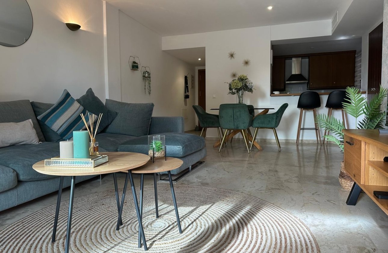 Herverkoop - Appartement -
Punta Prima - Costa Blanca