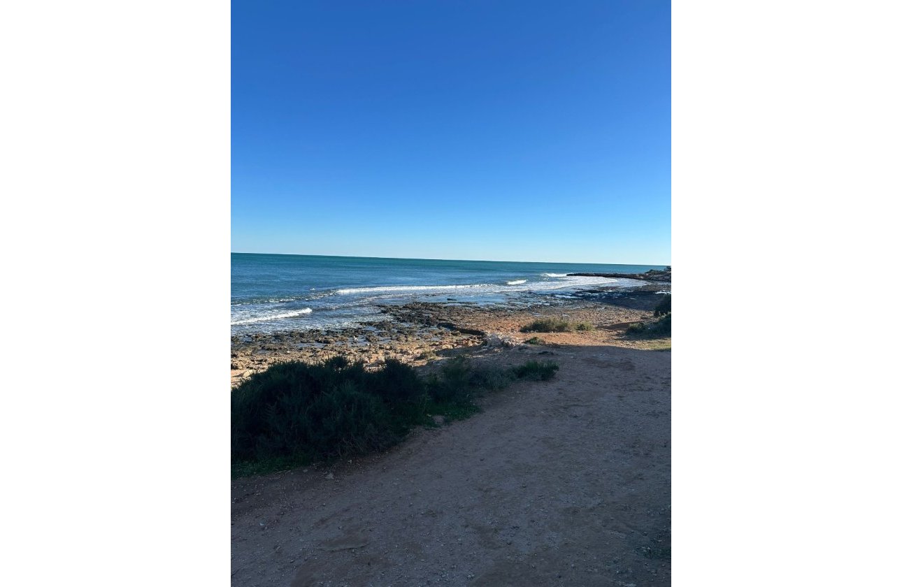 Herverkoop - Appartement -
Punta Prima - Costa Blanca