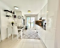 Herverkoop - Appartement -
Punta Prima - Costa Blanca