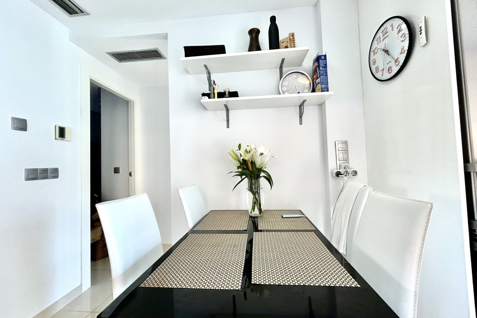 Herverkoop - Appartement -
Punta Prima - Costa Blanca