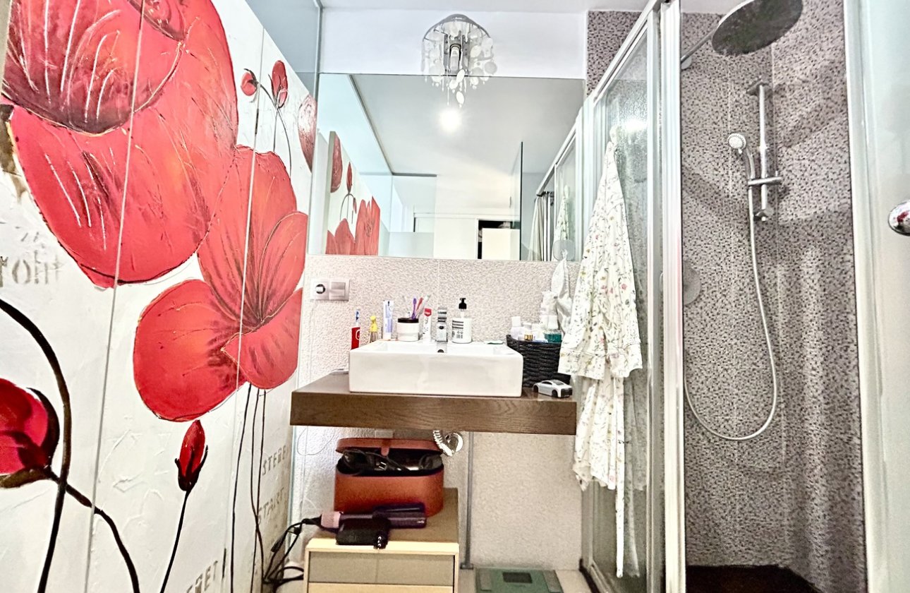 Herverkoop - Appartement -
Punta Prima - Costa Blanca