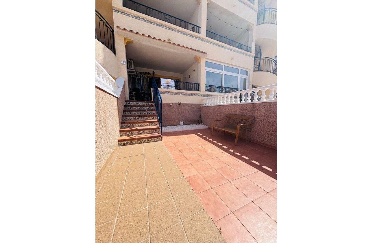 Herverkoop - Appartement -
Punta Prima - Costa Blanca