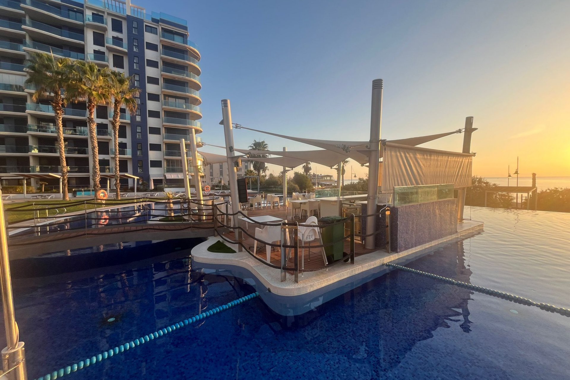 Herverkoop - Appartement -
Punta Prima - Costa Blanca