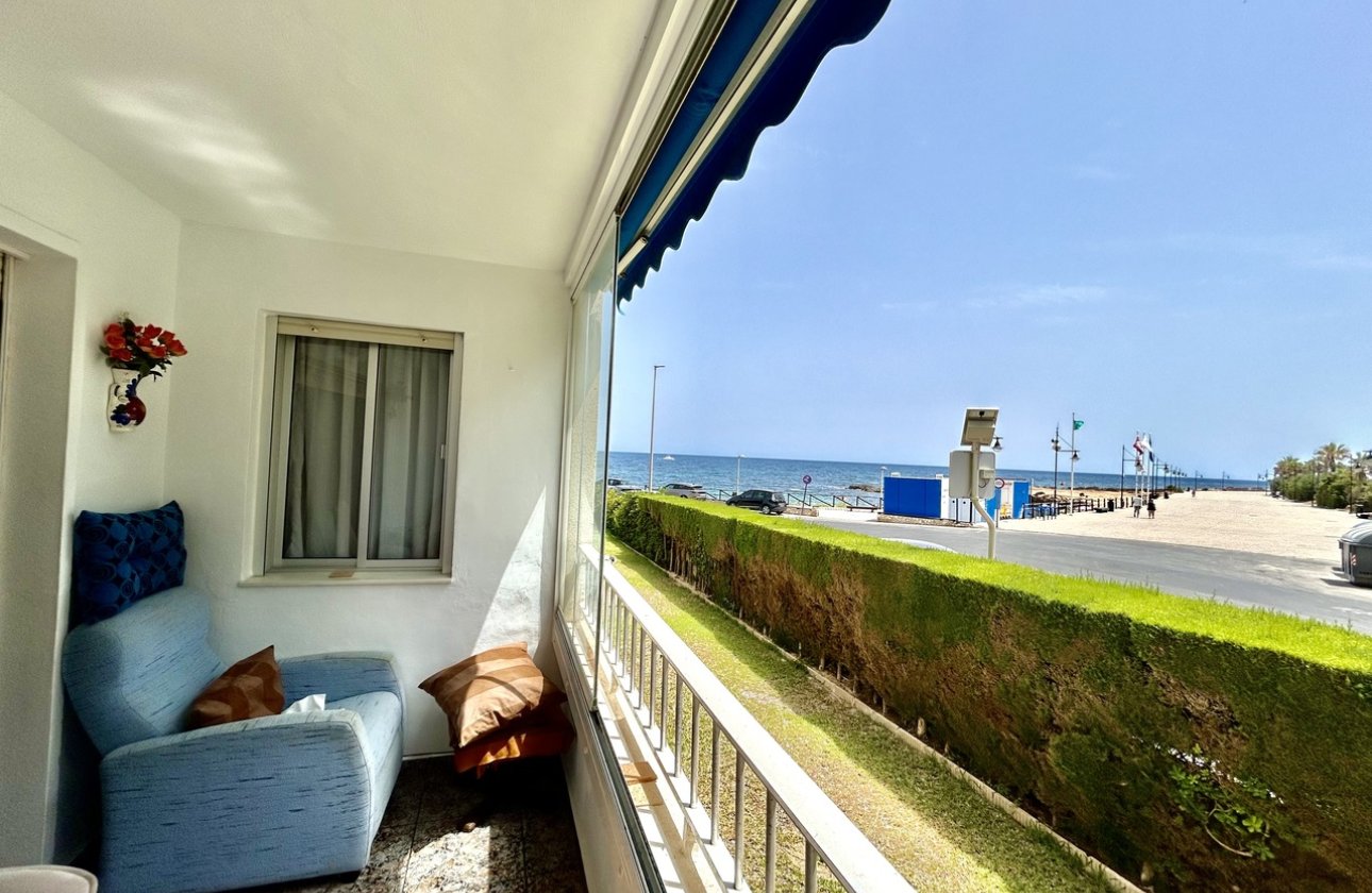 Herverkoop - Appartement -
Punta Prima - Costa Blanca