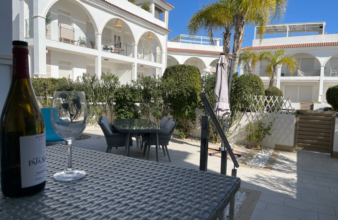 Herverkoop - Appartement -
Rojales - Inland